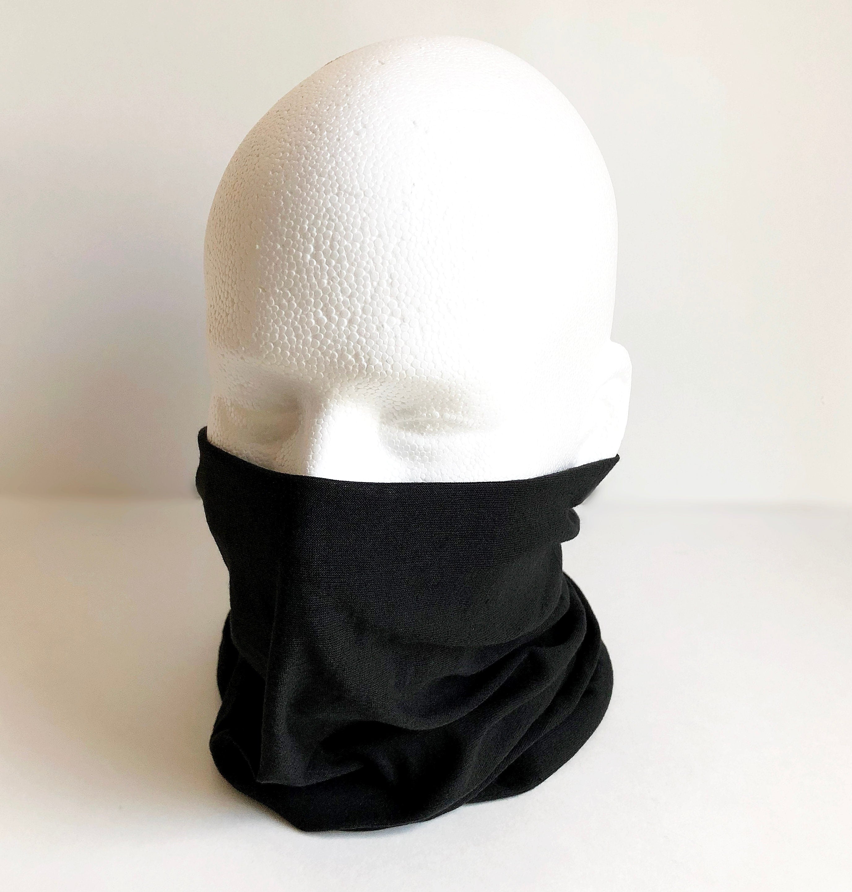 Black Color Face Mask Scarf New Multi Functional Seamless Protective Covering Elastic Neck Gaiter Bandana Breathable Balaclava Head Wear N2